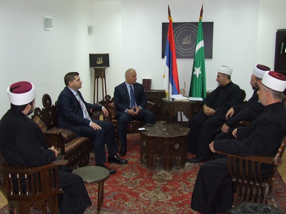 37390804 1806674516107031 8223703619728310272 n