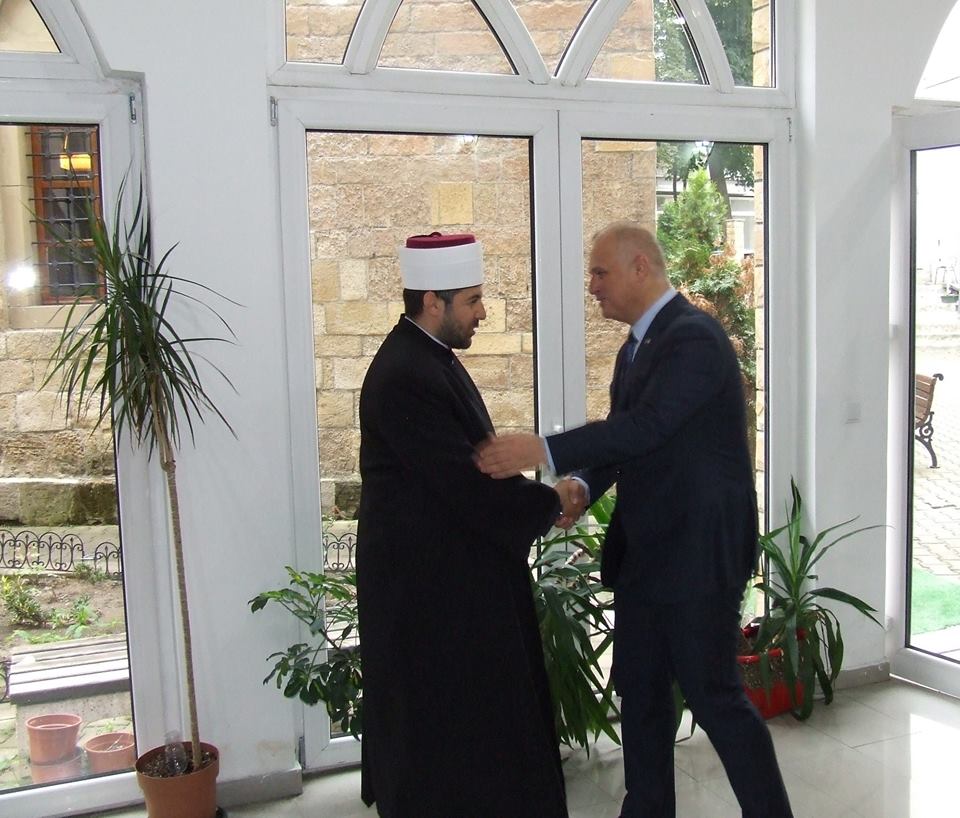 37414776 1806673949440421 5961005133255933952 n