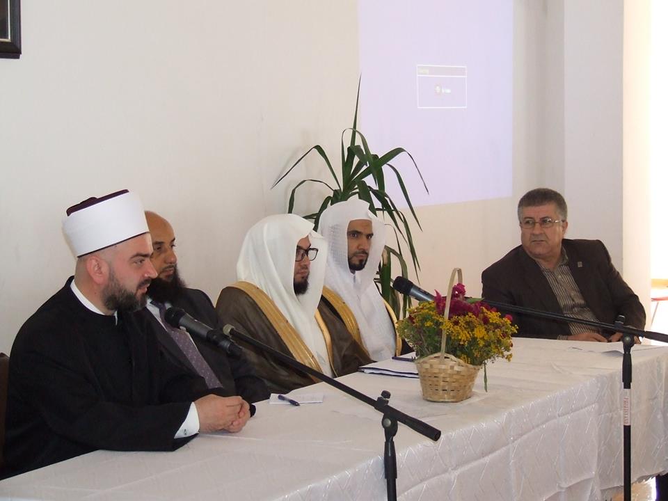 37743842 1815953061845843 2398342117844844544 n