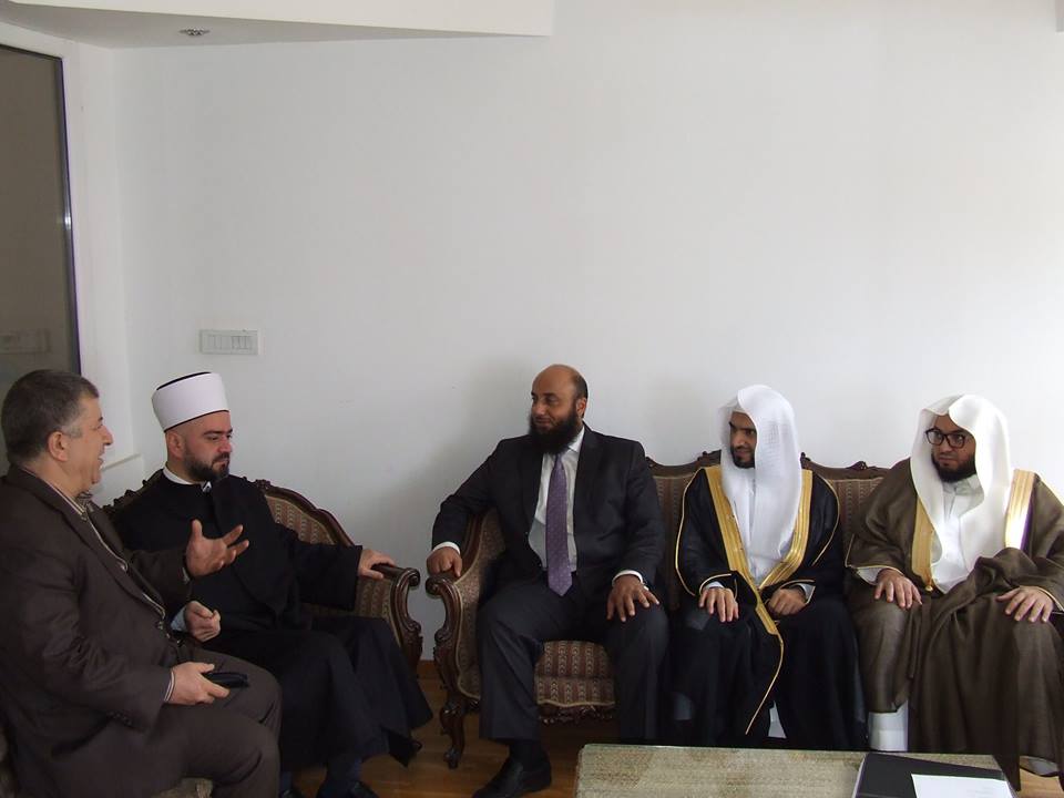 37743855 1815969905177492 3097909118321557504 n