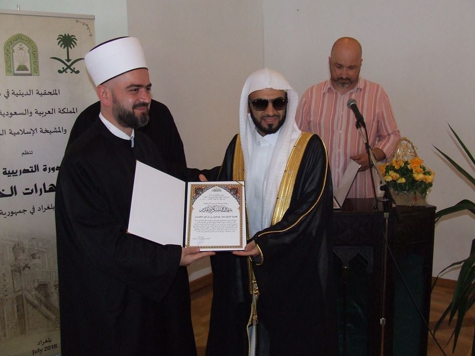 37824088 1817673385007144 7228620604176334848 n