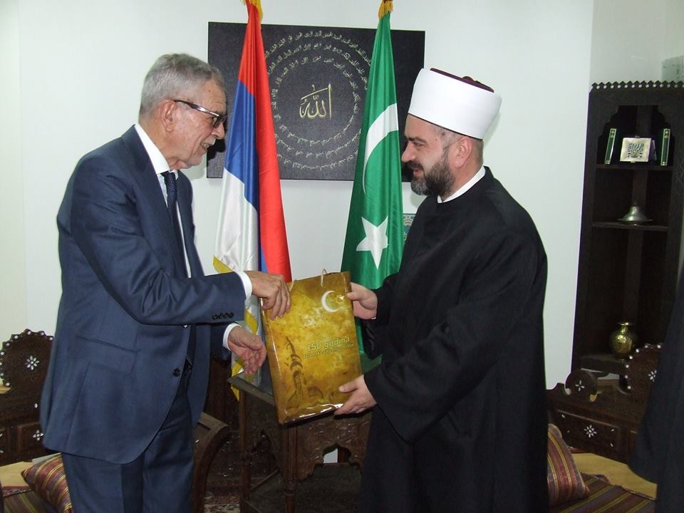 44250884 1940724076035407 2100349865144877056 n