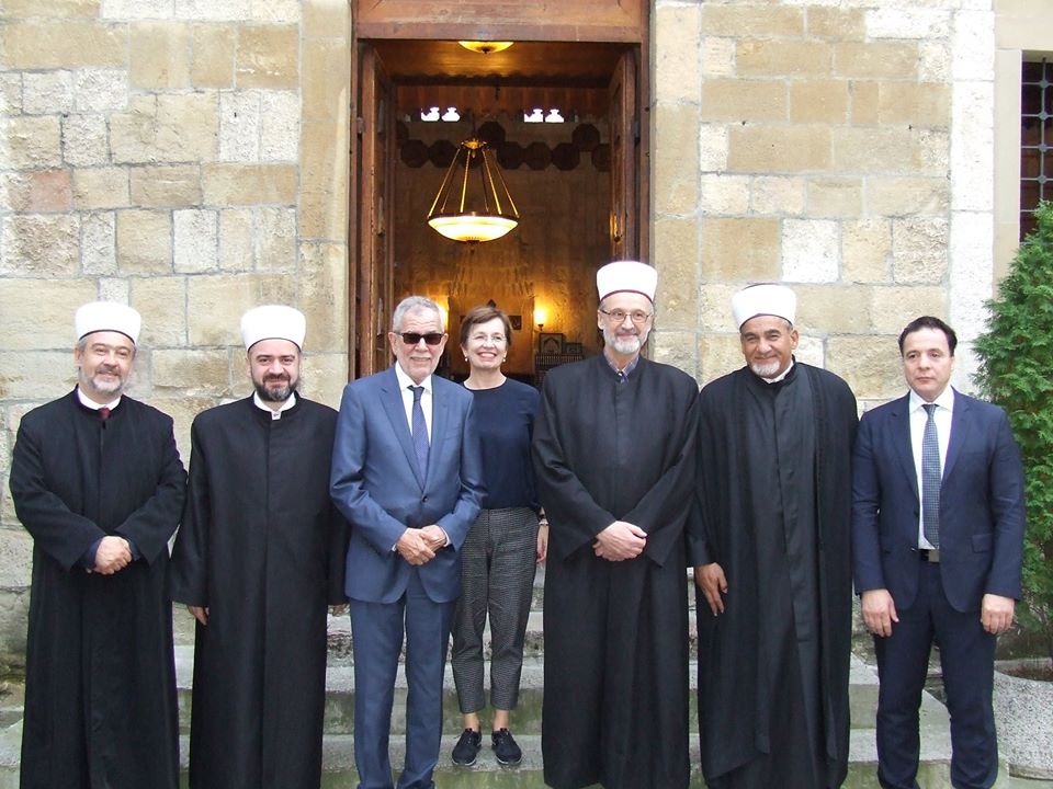 44258752 1940721442702337 3510452748715819008 n