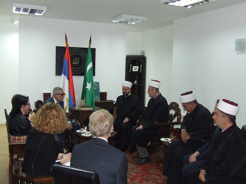 44304570 1940723846035430 135005326217838592 n