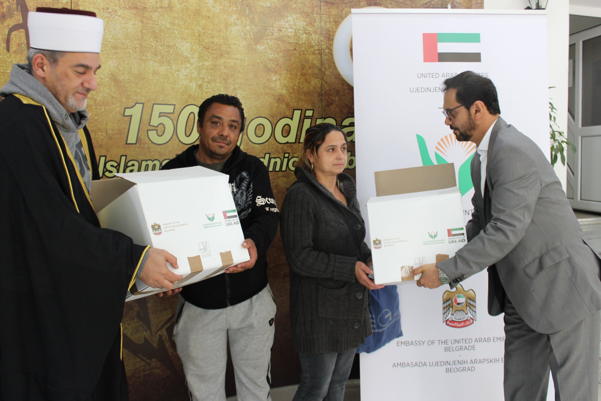 D6NSeGEWwAADODy.jpg large