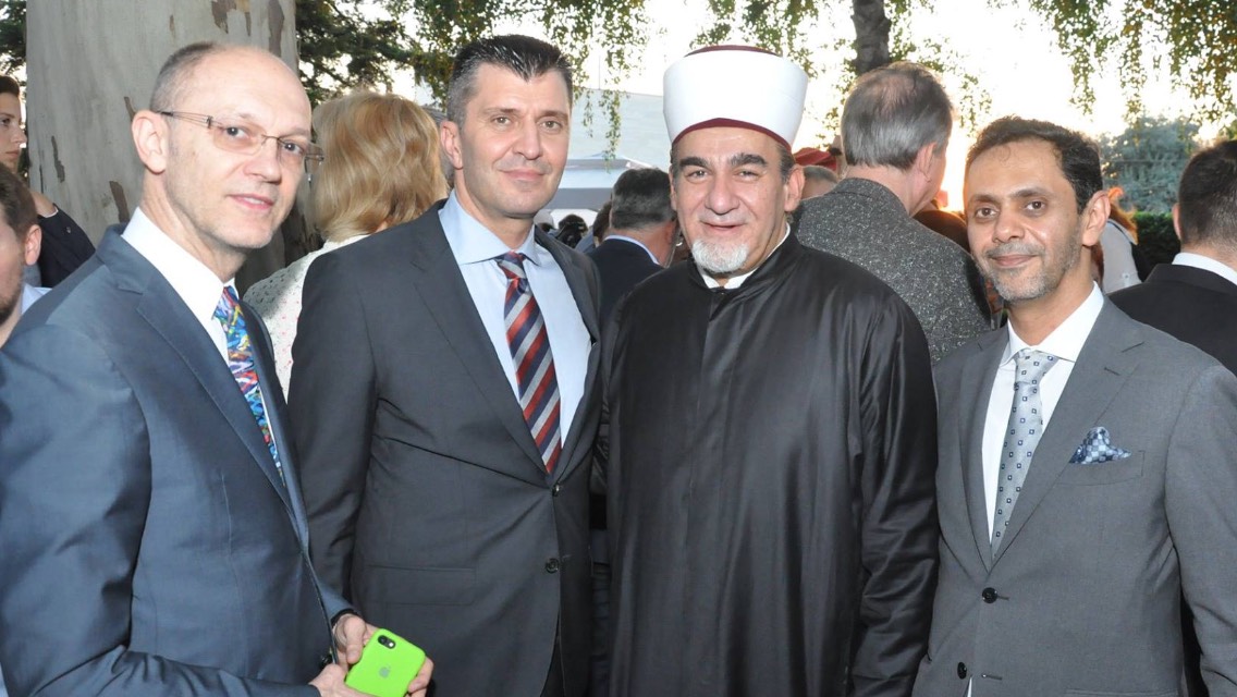muftija i yvanice u ambasadi fr