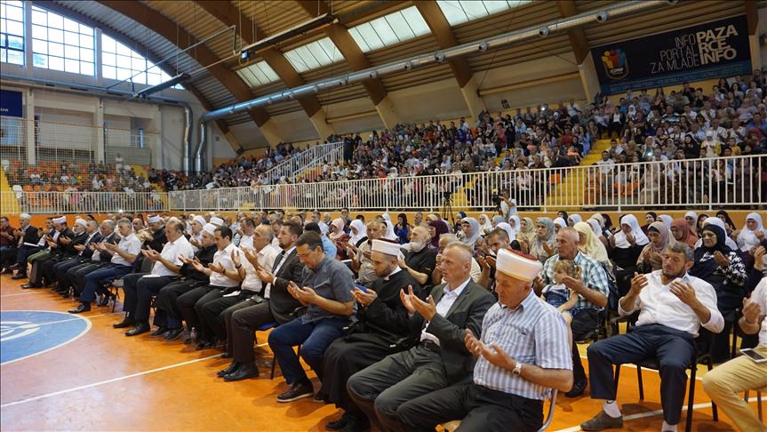 thumbs b c 0a7b6780d56e74686ebd015aa4357435